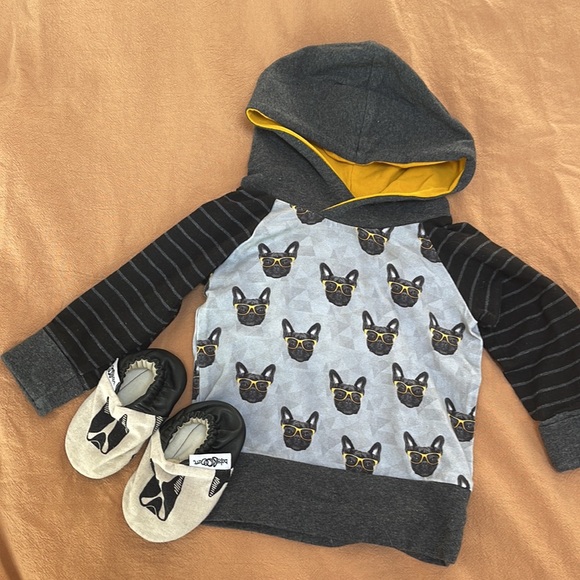 Bundle : French Bulldog prints Hoodie and slipper for Baby - Picture 1 of 6